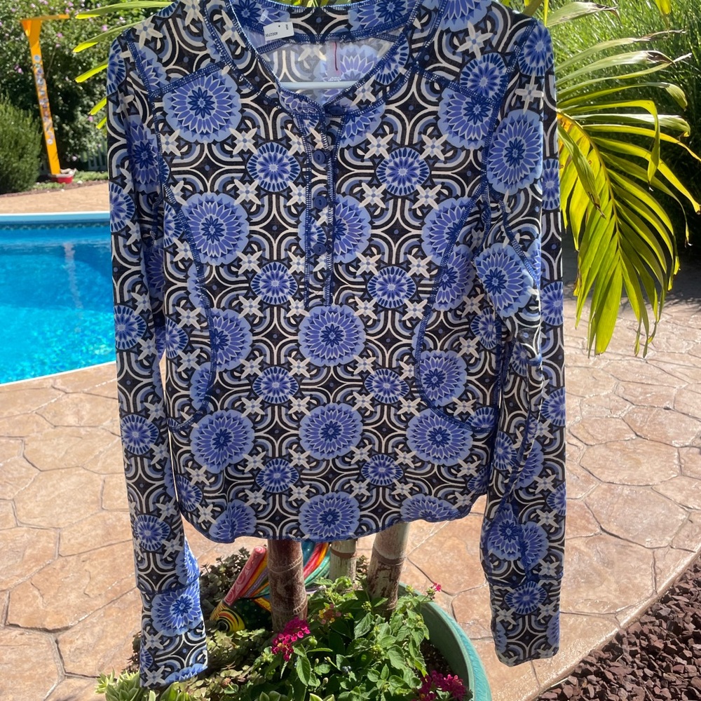 FP Movement Long Sleeve Active Wear Top Size L